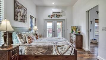 1 bedroom, iron/ironing board, travel crib, WiFi (free)