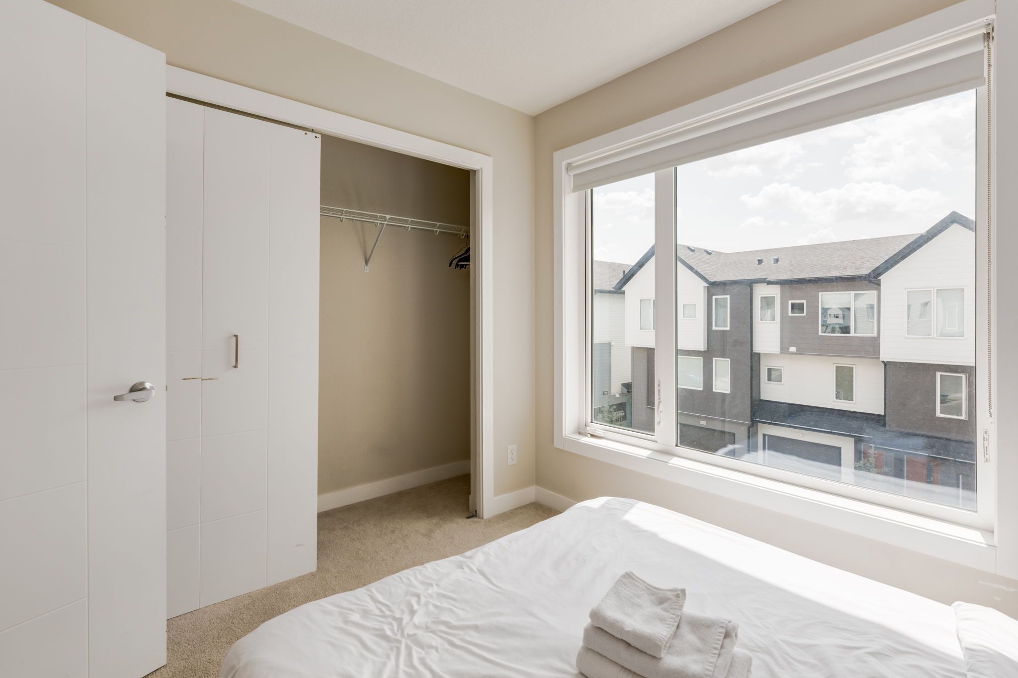 2 bedrooms, iron/ironing board, Internet, bed sheets