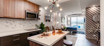 Stylish Studio with Modern Amenities Near Airport
