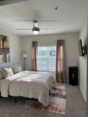 2 bedrooms, iron/ironing board, free WiFi, bed sheets