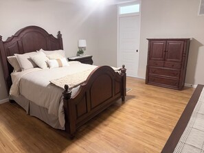 Room - Charming 3 Bedroom  Home located between favorite Delaware vacation spots! (Georgetown)