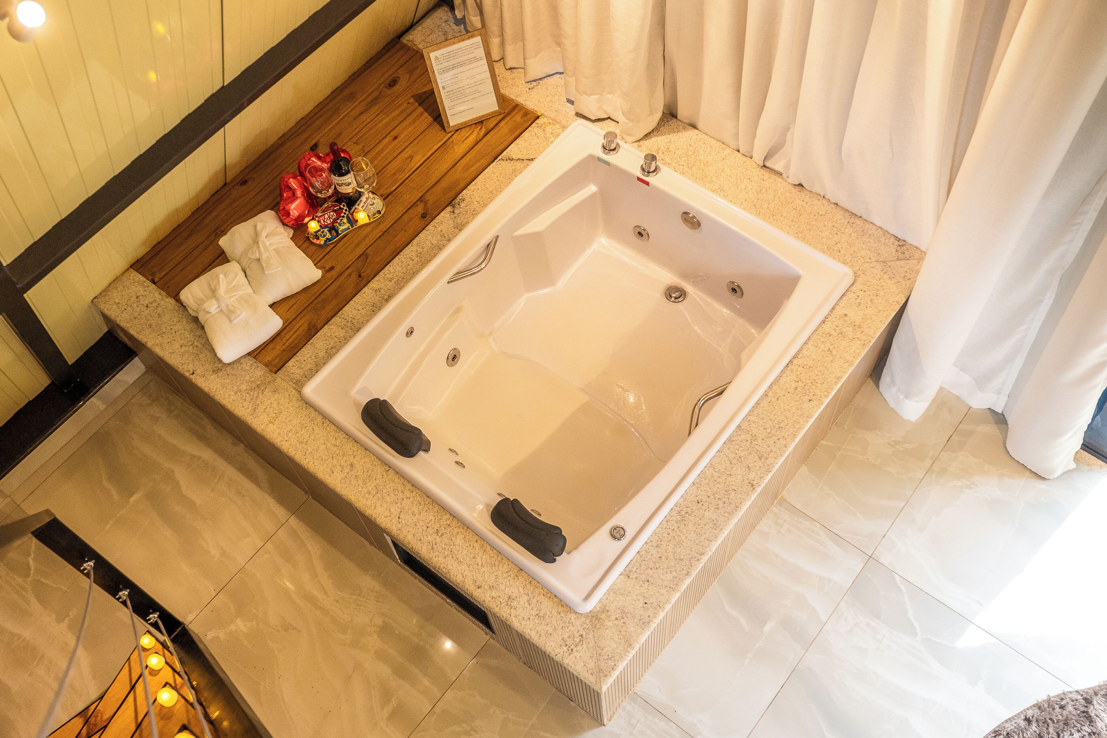 Bồn tắm thủy lực