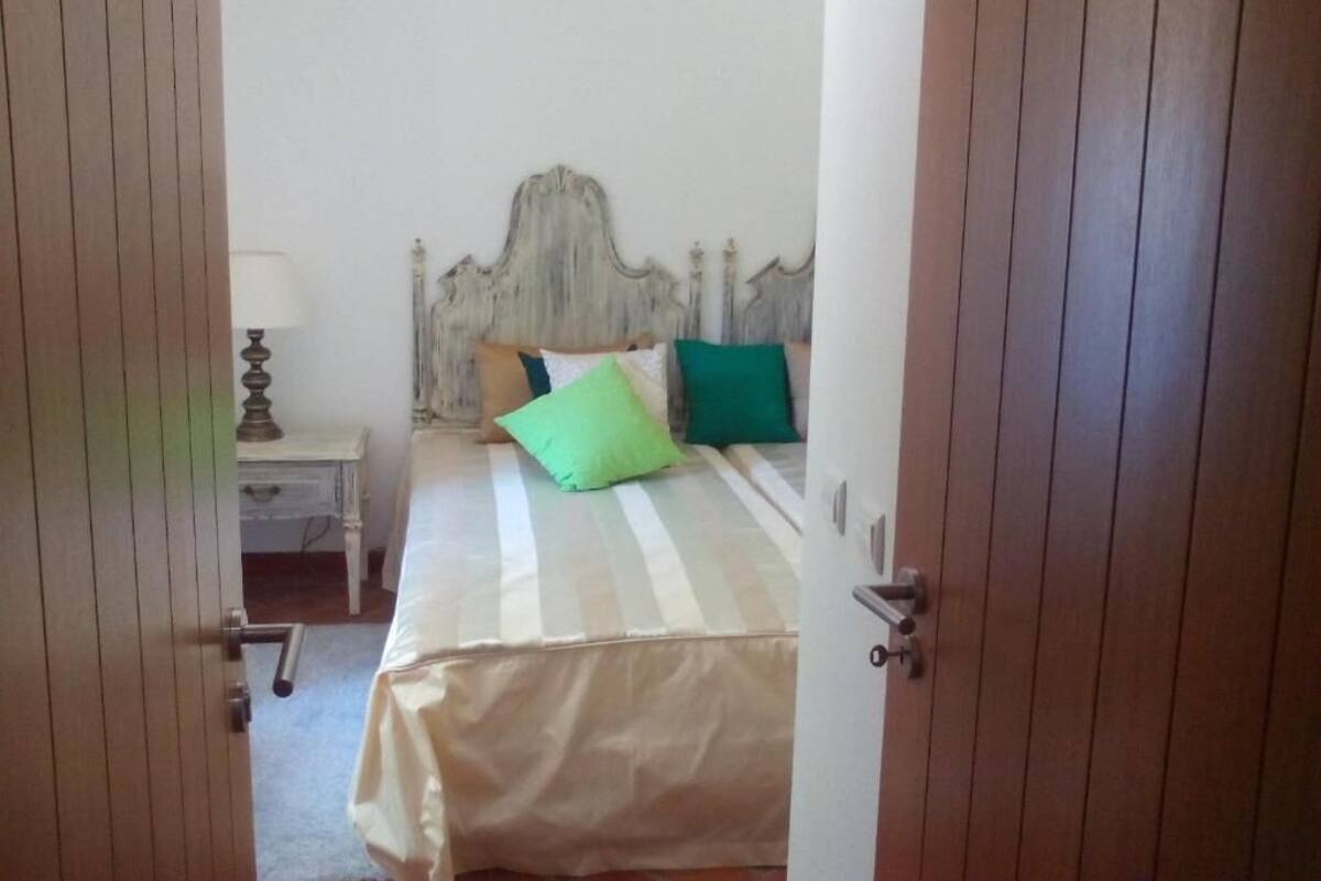 Chambre Économique avec lits jumeaux, non-fumeurs, salle de bains privée | Espace de travail pour ordinateur portable, Wi-Fi gratuit