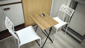 Dining - Stay in Dunkirk: Room Near Malo Beach and Shops (Dunkerque)