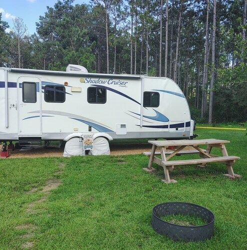 Little Mt. Retreat Camper with Water, Sewage, AC, and Limited Internet