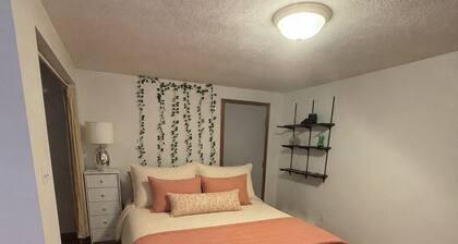 Cozy secluded 1 bd studio in Albany-pond access-pet friendly-toiletries included