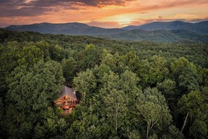 Exterior - Mountain Views | Sauna | Hot Tub | Movie Theater (Blue Ridge)