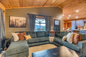 TV, fireplace, table football, offices - Mountain Views | Sauna | Hot Tub | Movie Theater (Blue Ridge)