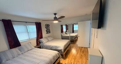 Private 2-bedroom loft in charming McKinney with AC. Huge bathroom.