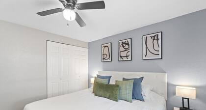 Renovated 1BR + Office | 15 Min Sand Hill Gate