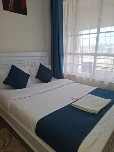 Eldoret, 1BR/1-bedroom, Apartment, WiFi, Netflix, and Free Parking.