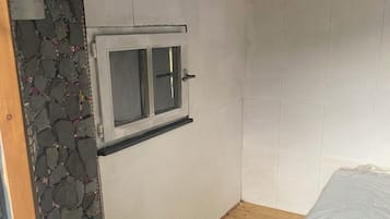 Handtücher, Seife, Toilettenpapier