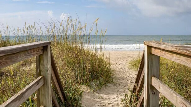 Beach nearby, sun-loungers - Sea Trail Condo with Golf, Pools, Tennis & Beach Access (Sunset Beach)