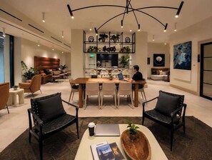 A modern interior with a dining area, a kitchen, and a living space. - Prime Miami Luxury Unit | King Bed | Sleeps 2 (Miami)