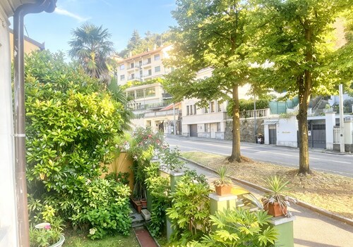 The entire house is at your complete disposal. 438 square meters