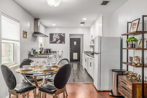 The Tiger House | 3BR Near UF & Downtown