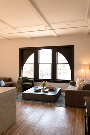 TV - Ilium Troy, Southwest corner  1 bd, Unit  403 (Troy)