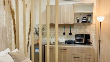 Departamento Confort, aire acondicionado | Escritorio y espacio para trabajar con laptop