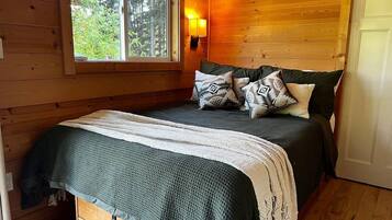 WiFi, bed sheets