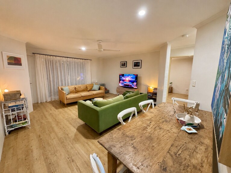 Booyun@bruns - 2 Bedroom Apartment - Walk To Shops, River And Beach - Mullumbimby
