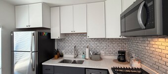 TWO BEDROOM BUNGALOW WITH WALKABILITY!! UTEP, RESTAURANTS,BARS,&MORE