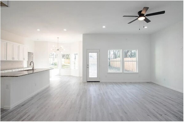Interior - Delightful 4-bedroom house in vibrant Dallas (Dallas)