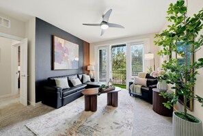 House, Accessible | 2 bedrooms - Modern 2BR w Pool Pet-friendly Unit 23 (Tampa)