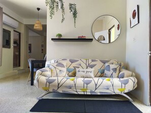 TV - 3BR para 7|Aire Central+ Laundry|Camina al Pueblo (Yauco)