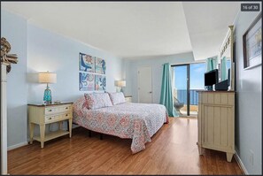 3 bedrooms, free WiFi, bed sheets - Oceanfront Oasis - Steps to Beach - Pool, Hot Tub & Elevator (Murrells Inlet)