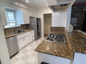 Private kitchen - Luxury Pool Retreat Near Pasadena • JPL, Pasadena, Universal Studios • Sleeps 8 (Glendale)