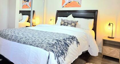 Modern 2BR Private Suite |Prime Location