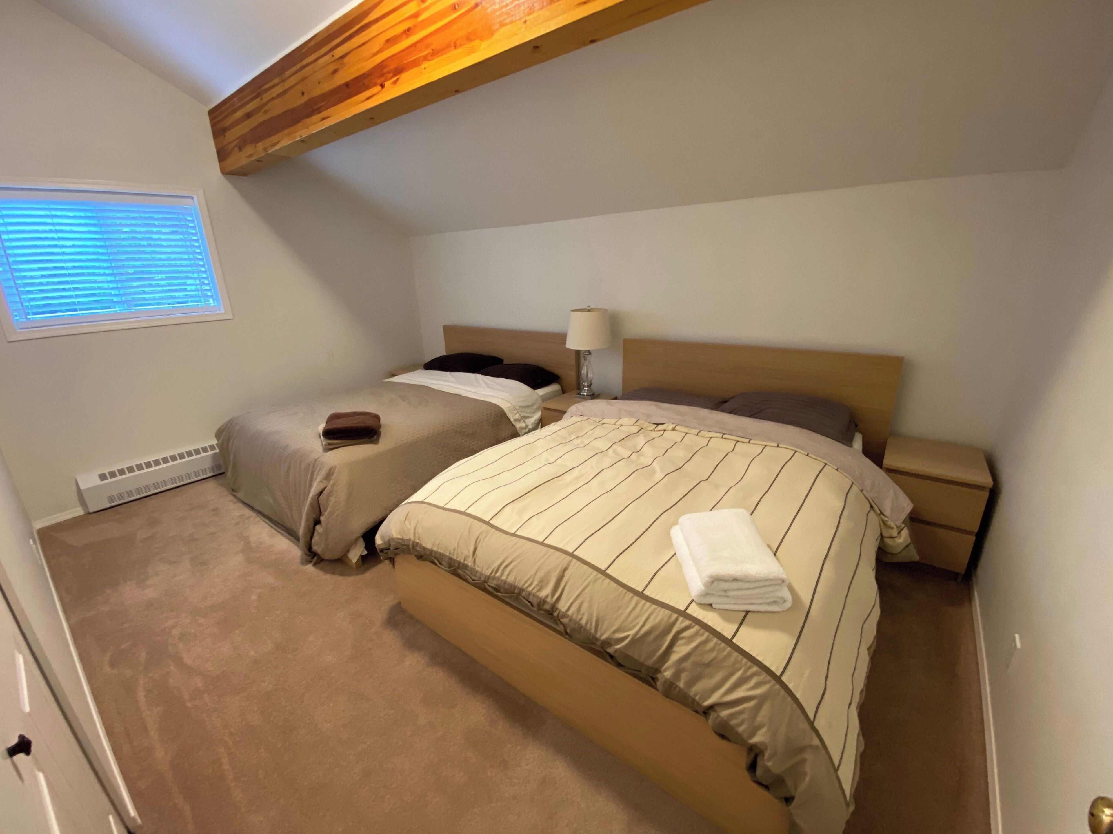Iron/ironing board, internet, bed sheets