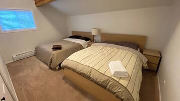 Iron/ironing board, internet, bed sheets