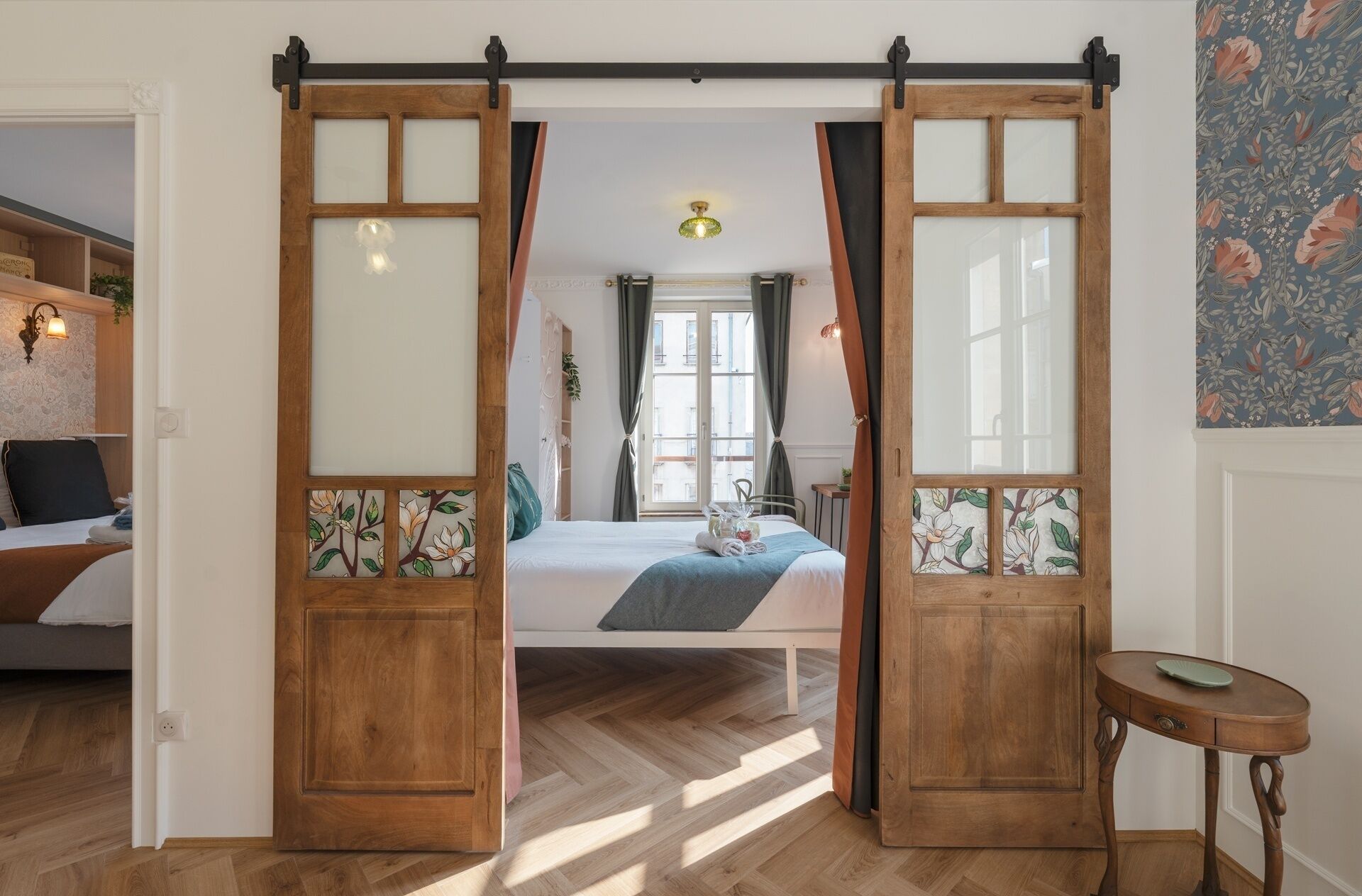 2 chambres, fer et planche à repasser, accès au Wi-Fi (inclus)