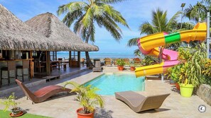 Pool - Vrbo Property (Îles du Vent)
