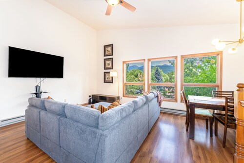 New Listing! Montana Ridgeline Retreat | GNP + Ski + Hike