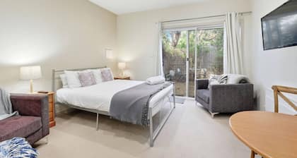 Coachman’s Rest Queen Studio