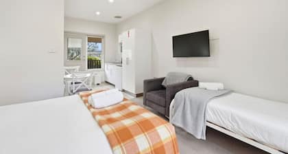 Coachman’s Rest Queen Studio