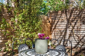 Outdoor dining - placeholder v2 28d/2 (Richmond)