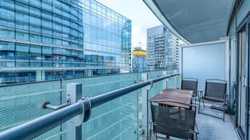 Family Apartment, 2 Bedrooms, 2 Bathrooms | Balcony