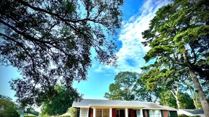 Unclassified image, 2 of 22, button - Centrally located, completely renovated, spacious 3-bedroom home. (Liberty)