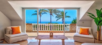 Beachfront Villa, the Perfect Place to Create Unforgettable Memories