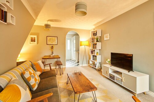 Host Stay Scaife Gardens