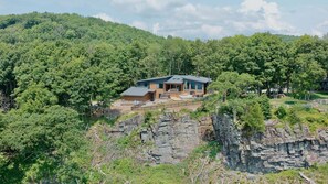 Exterior - Breathaway Lodge - Long-range views, hot tub, fire pit, modern (Boone)