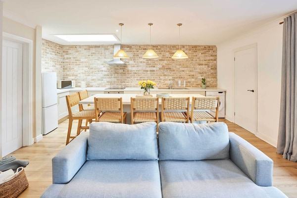 Host Stay Puffin Cove - Seahouses