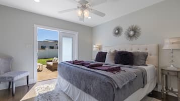 Maison, Plusieurs lits, baignoire à remous, vue sur le jardin (319 W Live Oak) | 3 chambres