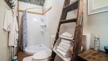 Cabin, 1 Queen Bed with Sofa bed, Patio (OAK1841-Cabin 1) | Bathroom
