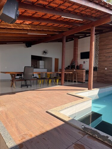 Complete house with pool and gourmet area.