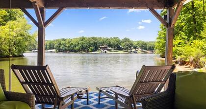 Sunset Cove Stay with Hot Tub • Lakefront • Movie Room