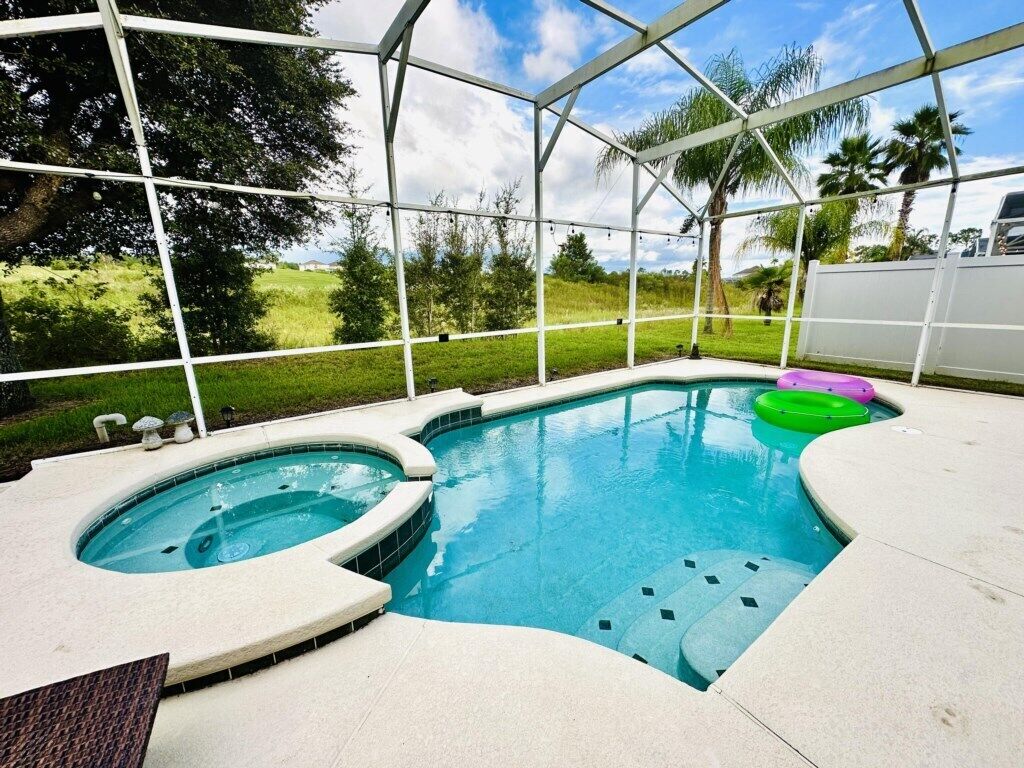 Piscine extérieure, piscine chauffée